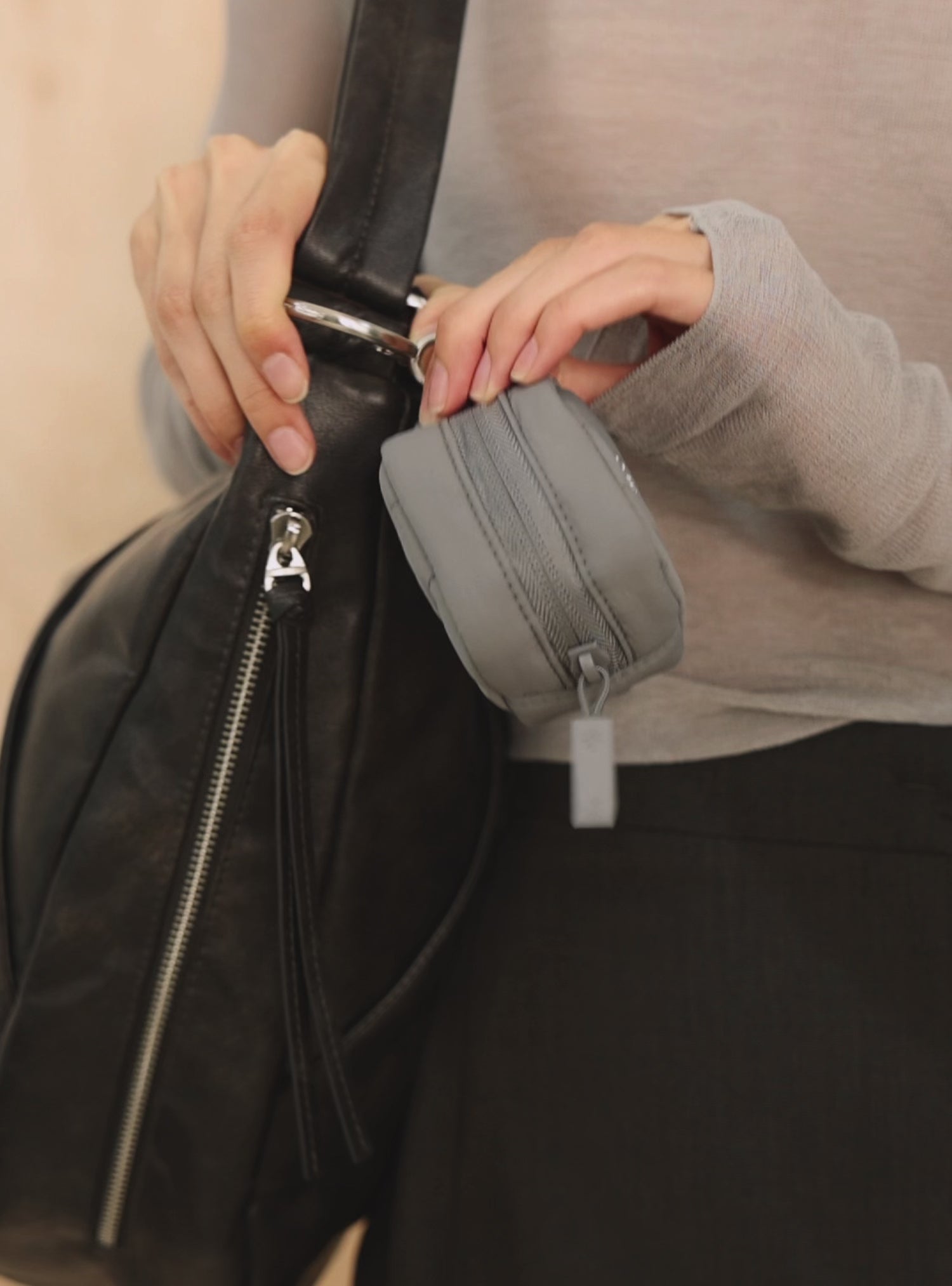 Cube Pouch Charm (Fog)